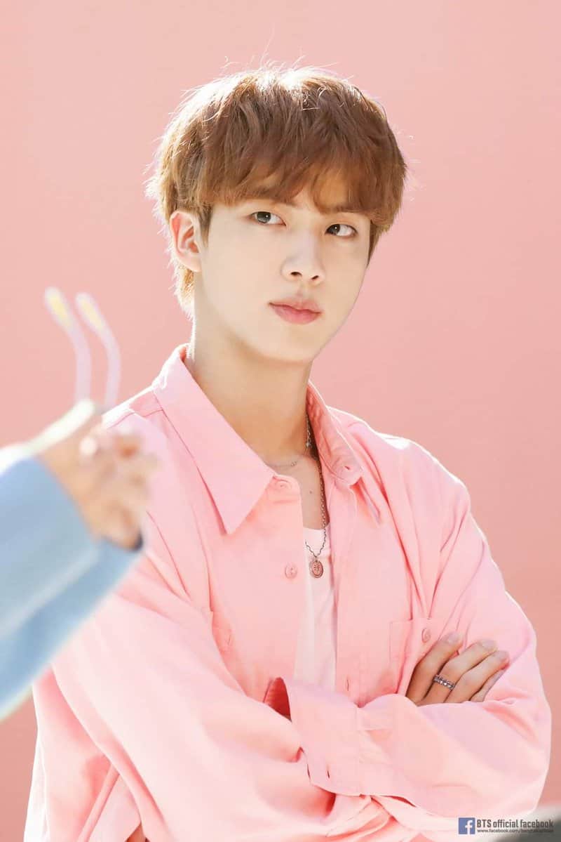 BTS' Jin has started a controversy about K-pop Idols on Weverse!