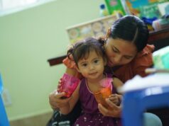 Experts argue that school cancellations caused by an increase in COVID cases have a negative impact on the mental health of SC children