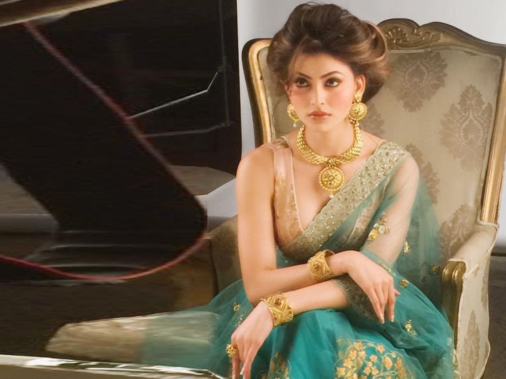 Dazzling looks of Beautiful Urvashi Rautela , bold and beautiful actress