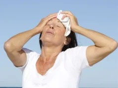 Shift employment has been associated to a postponement of menopause