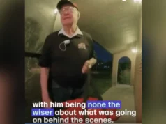 Pizza delivery by 89-Year-Old a man is rewarded for his generosity Viral