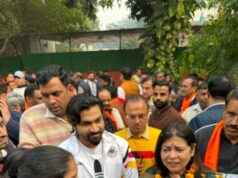 Actor Prashant Bajaj is a favourite amongst honourable leaders in the political fraternity, bonds with the likes of Adesh Gupta, Tirath Singh Rawat & Meenakshi Lekhi